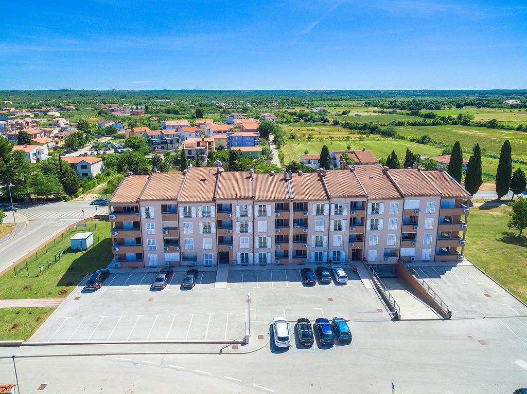 Adriatic Apartments Fažana Kültér fotó