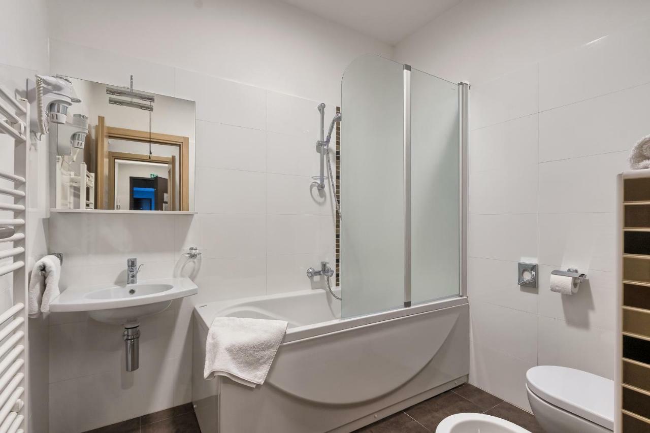 Adriatic Apartments Fažana Kültér fotó